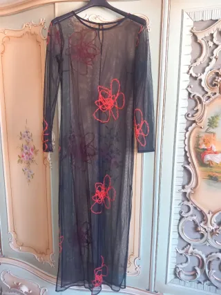 Maxi abito velo fiori stilizzati