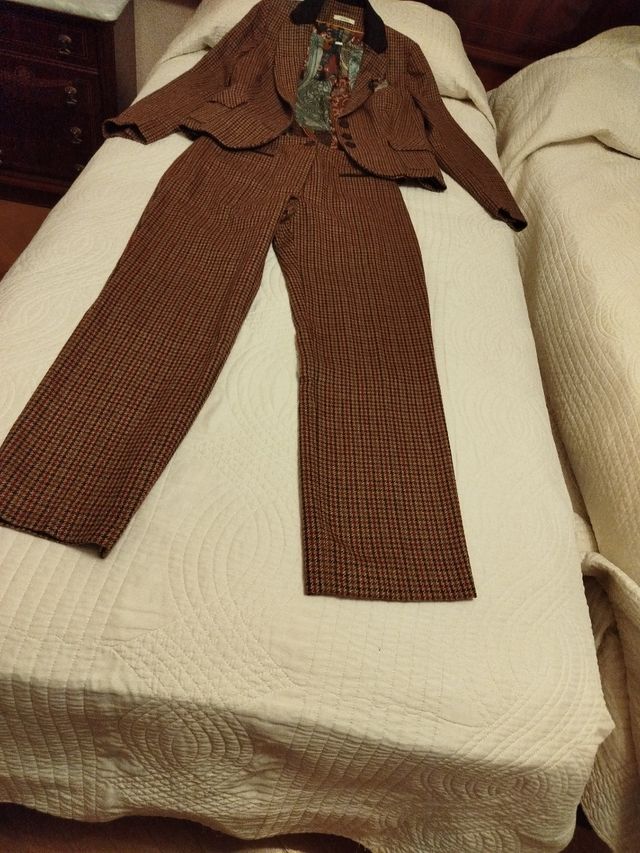 Conjunto Chaqueta y Pantalón Gallo