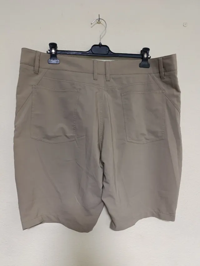 Bermudas Oakley Beige