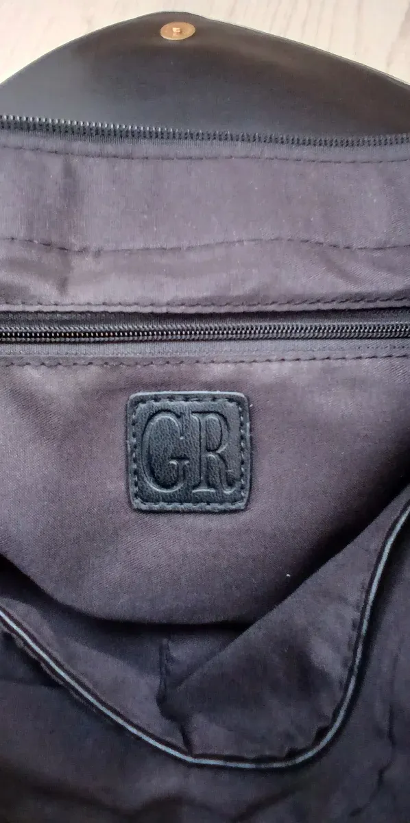 Bolso Georges Rech Negro y Rojo