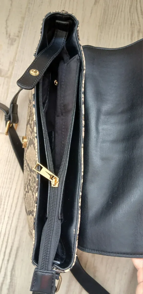 Bolso Georges Rech Negro y Rojo