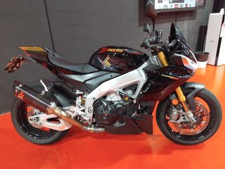 Aprilia TUONO V4 FACTORY