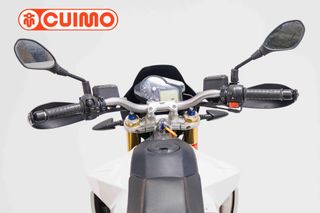 APRILIA DORSODURO 750