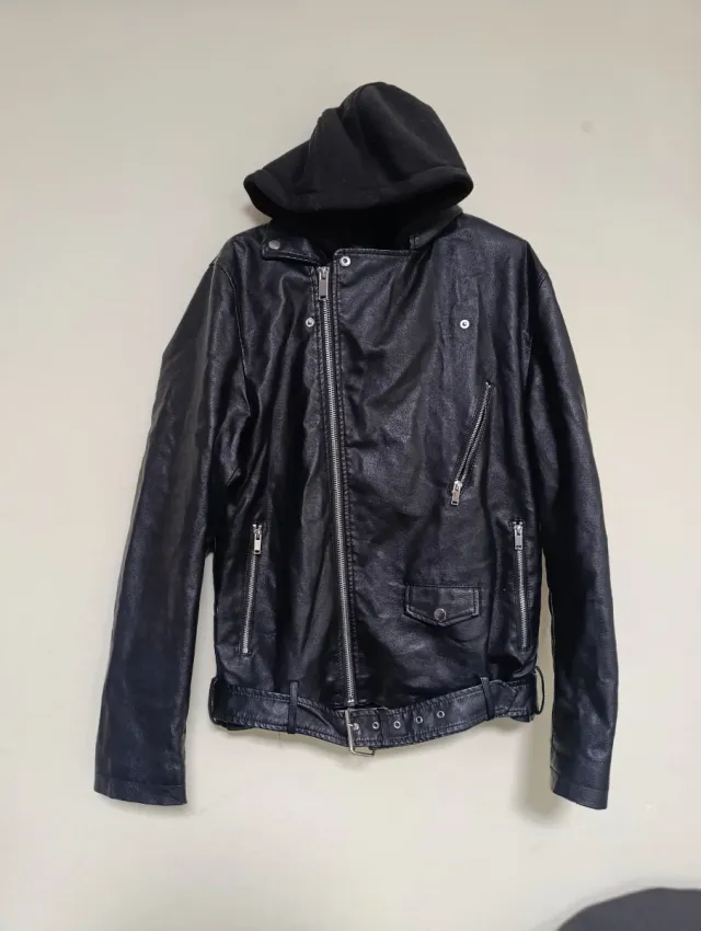 Chaqueta cuero River Island con capucha