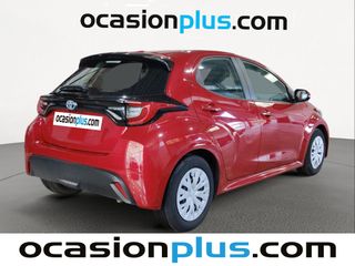 Toyota Yaris 120H Business Plus 85 kW (116 CV)
