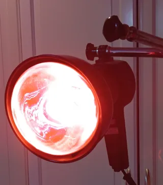 LÁMPARA DE INFRARROJO