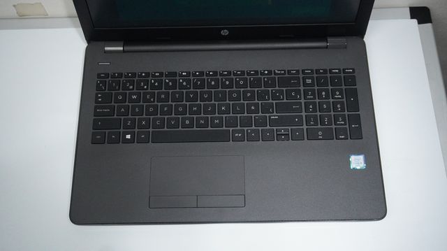 HP 15 Intel Core i3 Gris