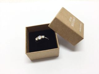 anillo oro 18k con piedra con circonita