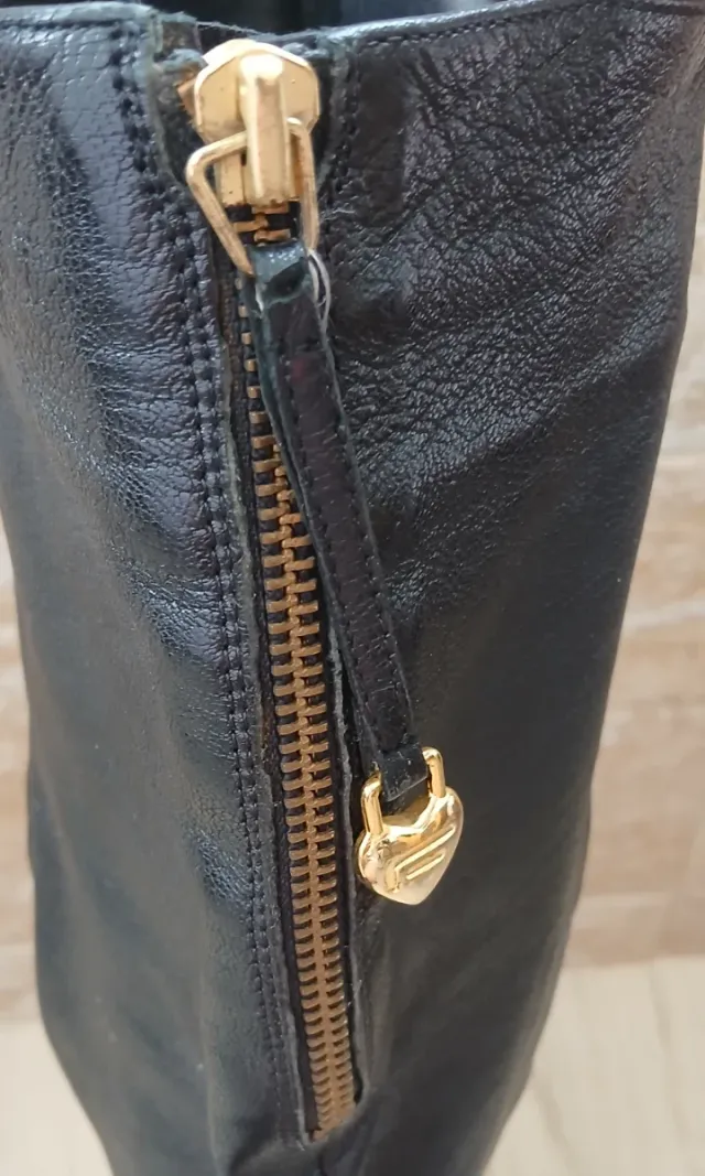 Botas altas Italia piel negra