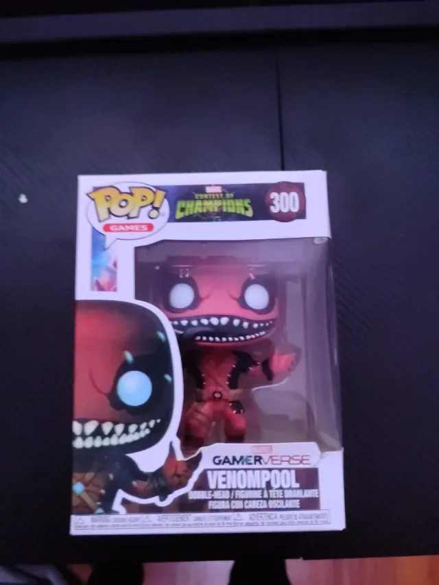 Funko Pop Venompool 300 Marvel Contest of Champion