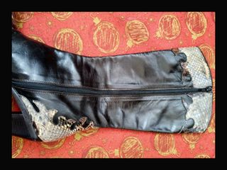 Stivali al ginocchio in pelle pitonata williams