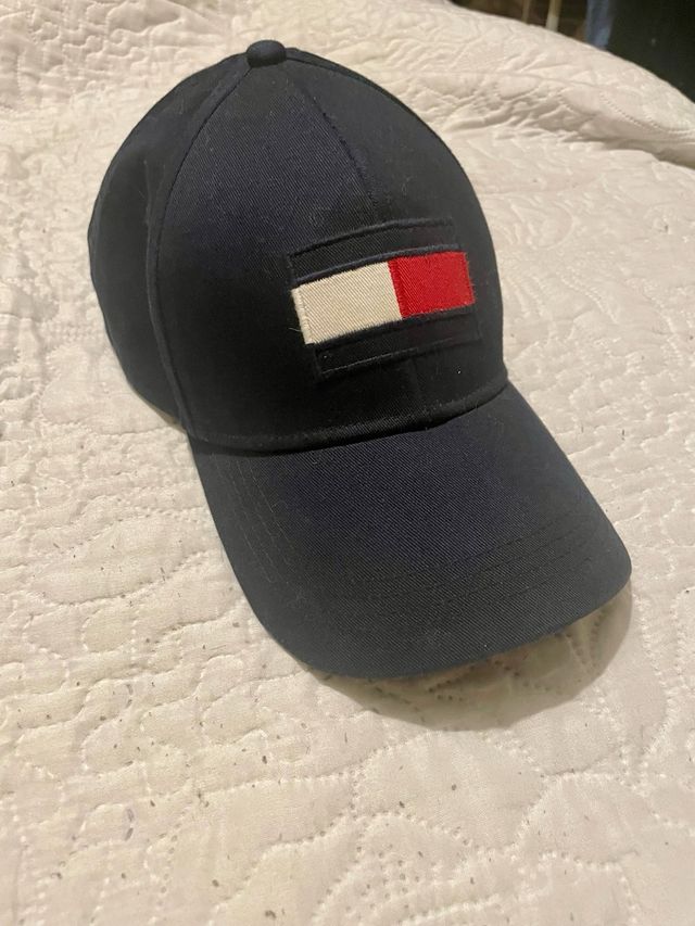 Gorra Tommy Hilfiger Azul y Roja