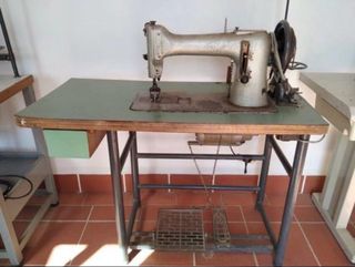 Máquina de coser industrial