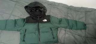 Chaqueta The North Face verde y negra original