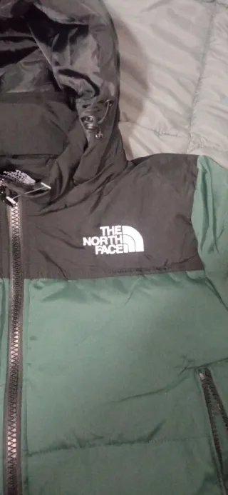 Chaqueta The North Face verde y negra original