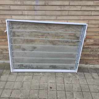 Dos ventanas de aluminio sin Marco