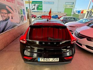 VOLVO V40 D2 Momentum