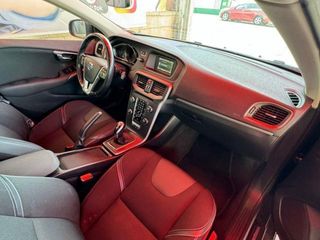 VOLVO V40 D2 Momentum