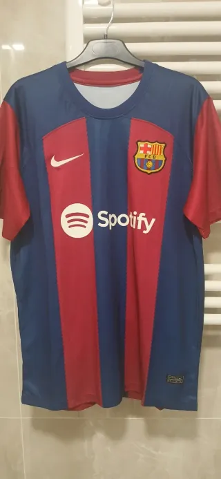 Camisrta azul y roja F.C.Barcelona