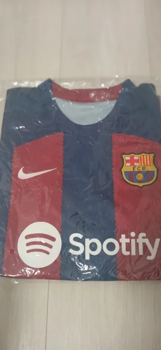 Camisrta azul y roja F.C.Barcelona