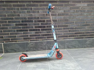 Patinete Oxelo MID5 azul 6-9 años