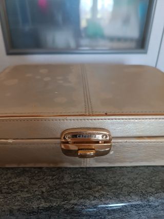 Bracciali orecchini portagioie