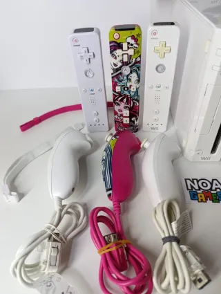 Pack Nintendo Wii con juegos y accesorios