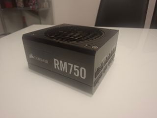 Fuente Alimentación Corsair RM750 Plus Gold