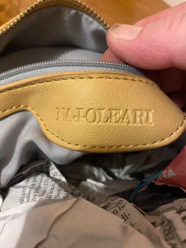 Zaino color senape logato