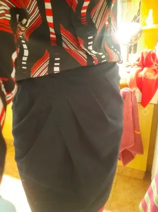 Falda iBlues azul marino envolvente