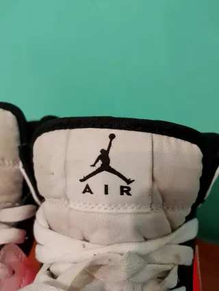 Nike Air Jordan 1 Mid Taglia 36.5