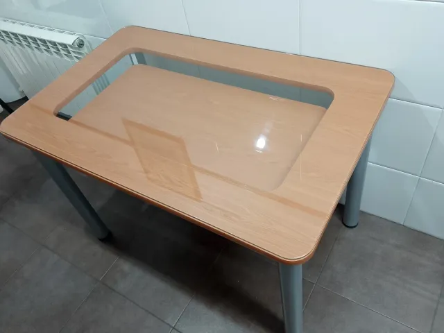 Mesa de cocina madera y cristal