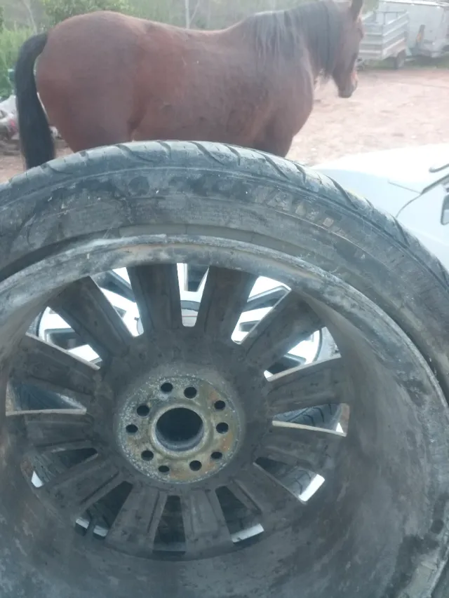 Llantas Grupo Vag225/40 r18