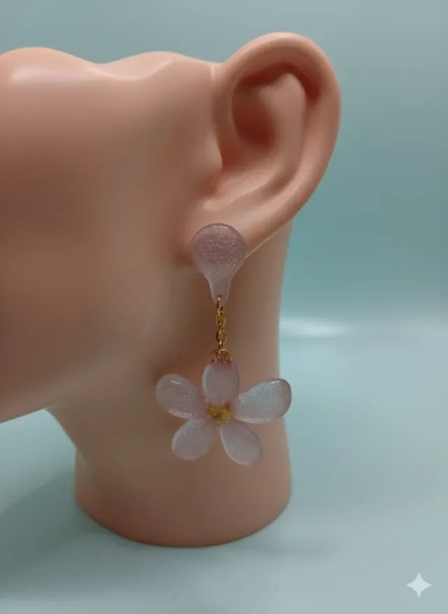 Pendientes flor resina hechos a mano