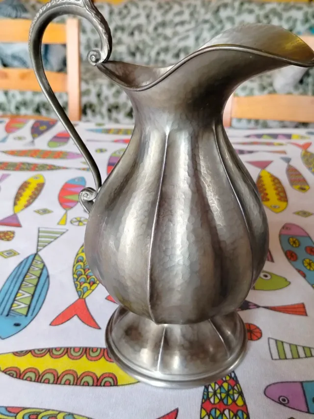 Anfora in peltro battuto a mano super promozione