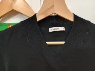 Lote 2 jerseys verde y negro Talla S