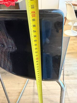 Sillas altas Ikea blancas y negras