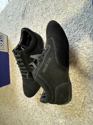 Zapatos tipo jogger Sparco de piel. Negros.