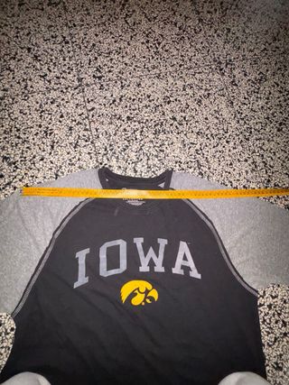 Maglietta vintage IOWA con logo giallo