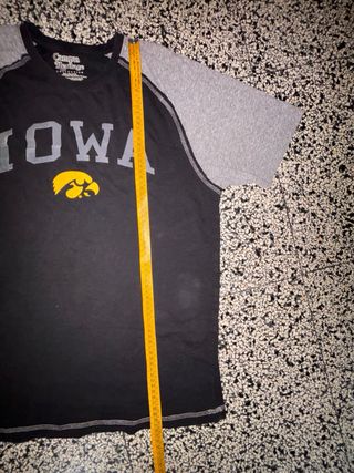 Maglietta vintage IOWA con logo giallo