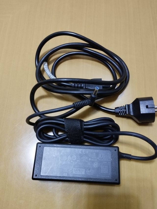 Cargador HP 65W