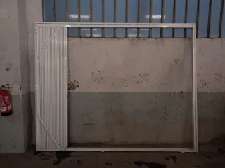 Puerta metálica reja extensible 2.77m X 2.20m