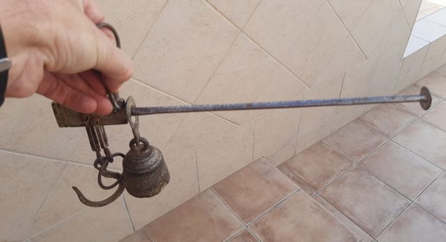 2 balanças romanas antigas vintage. Decoração