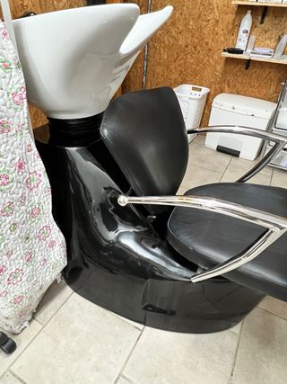 Rampa de lavagem e 2 cadeiras cabeleireiro