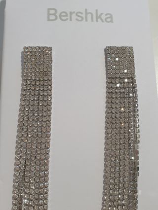 Pendientes Bershka largos brillante + Joyero REGAL