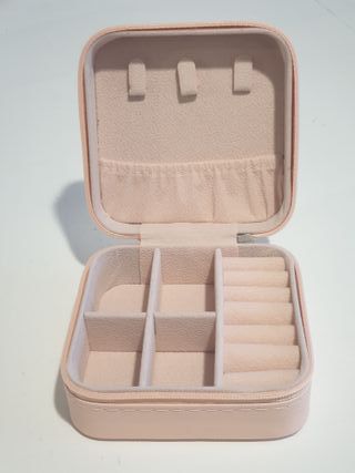 Pendientes Bershka largos brillante + Joyero REGAL