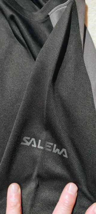 Maglietta Salewa uomo nera e grigia