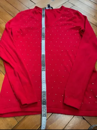 Jersey Tommy Hilfiger Rojo con Detalles Dorados Ta