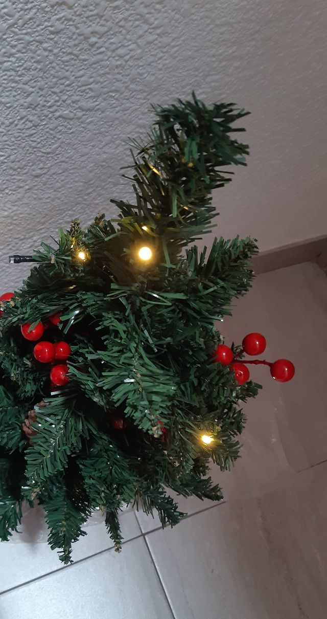 Árvore de Natal artificial com luz LED (duas)