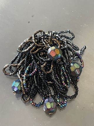 Spilla vintage perline e canottiglie anni '80